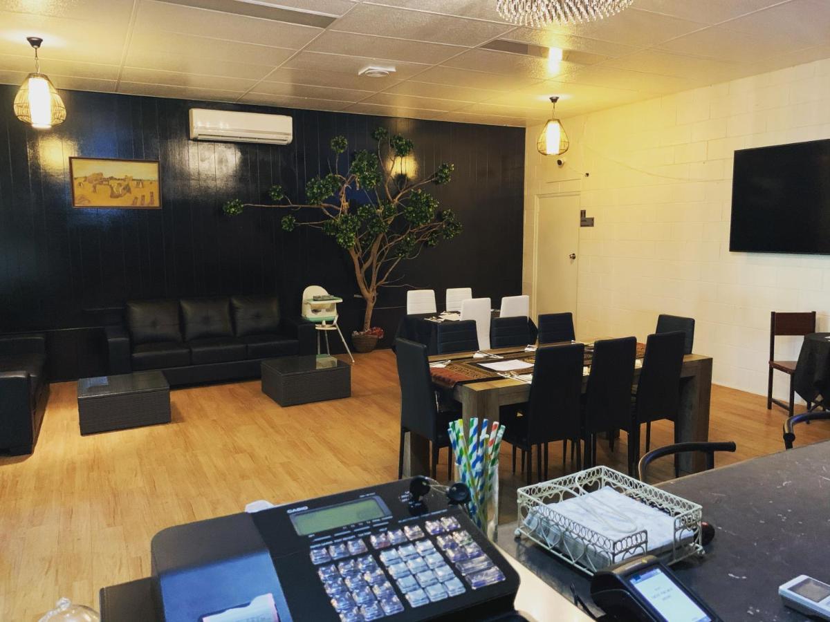 Tropical City Motor Inn Ayr Exteriör bild